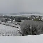 Domaine Des Grattieres 게스트하우스